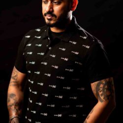 black-white cotton-poly t-shirt for men